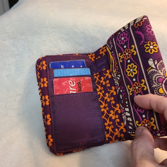 Vera Bradley Tri-Fold Euro Wallet (Safari Sunset) GUC - Picture 7 of 13